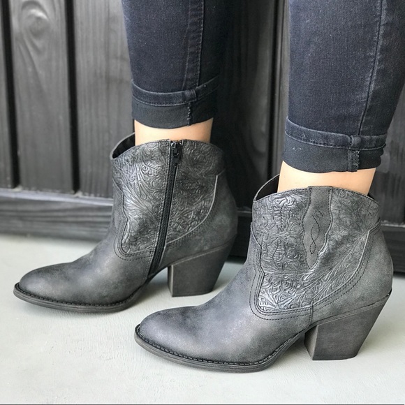 NIB Cowgirl Metallic Charcoal Western Booties - Picture 6 of 7
